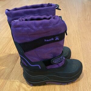 Kamik girls snow boots size 1